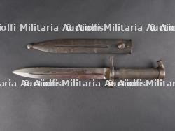 Lot de 5 baïonnettes italiennes et étrangères. Lot of 5 Italian and other foreign bayonets — photo 4