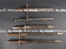 Lot de 5 baïonnettes Espagnoles. Lot of 5 Spanish bayonets — photo 1