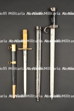 Ensemble d'armes blanches. — miniature 5