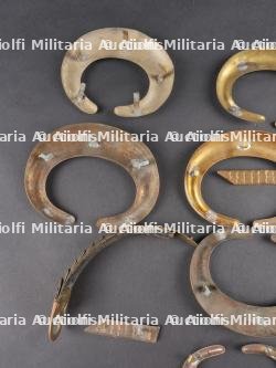 Jugulaire à écailles et pièces d'épaulettes allemandes impériales. Imperial German scaled chinstrap and epaulette pieces — photo 6