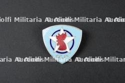Un ensemble de 3 insignes du groupement 2 — miniature 2