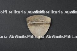 Un ensemble de 3 insignes du groupement 2 — photo 3