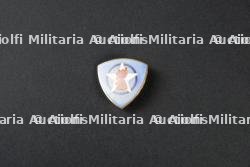 Un ensemble de 3 insignes du groupement 2 — photo 6