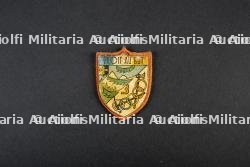 Un insigne du groupement 3 — miniature 1
