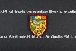 Un insigne du groupement 3 — miniature 1