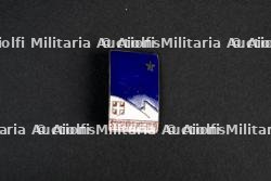 Lot d'insignes du groupement 8 — miniature 4