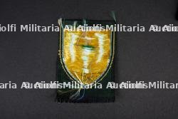 Lot d'insignes du groupement 10 — miniature 3