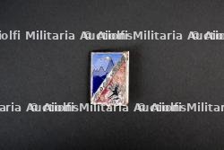 Lot d'insignes du Commissariat Régional Alpes Jura — miniature 3