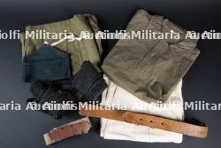 Ensemble d'uniformes et d'équipements