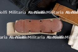 Ensemble d'uniformes et d'équipements — photo 2