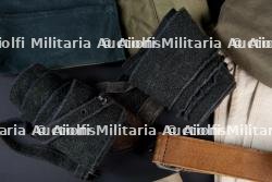 Ensemble d'uniformes et d'équipements — photo 3