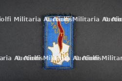 Ensemble d'un diplôme et d'insignes — miniature 5