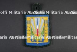Ensemble d'insignes et de diplômes du Groupement 32 — miniature 6
