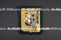 Ensemble d'insignes et de diplômes du Groupement 32 — photo 10