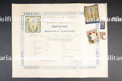 Ensemble d'insignes et de diplômes du Groupement 18