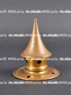 Boucles de ceinturons, médaille et pointe de casque. Belt buckles medal and spike helmet tip — miniature 10