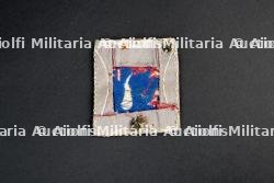 Lot d'insignes du 1er modèle du Groupement 13 — miniature 5