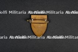 Lot d'insignes du Groupement 14 — miniature 7