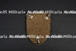 Lot d'insignes du Groupement 15 — photo 7