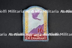 Lot d'insignes du Groupement 16 — miniature 2