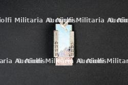 Lot d'insignes du Groupement 16 — miniature 4