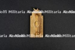 Lot d'insignes du Groupement 16 — miniature 7