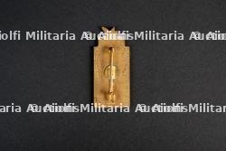 Lot d'insignes du Groupement 16 — miniature 9