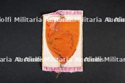 Lot d'insignes du Groupement 17 — miniature 3