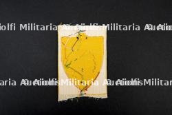 Lot d'insignes du Groupement 17 — miniature 3