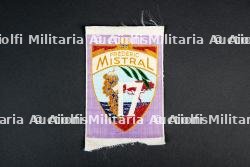 Lot d'insignes du Groupement 17 — miniature 2