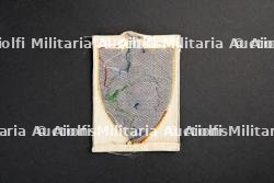 Lot d'insignes du Groupement 17 — miniature 3