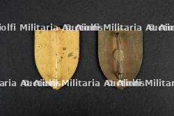 Lot d'insignes du Groupement 17 — miniature 2
