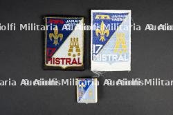 Lot d'insignes du Groupement 17