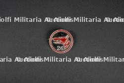 Ensemble d'insignes et de diplômes — miniature 8
