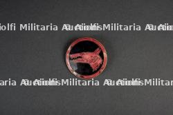 Ensemble d'insignes et de diplômes — photo 9
