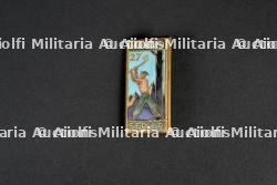 Lot d'insignes du Groupement 27 — photo 4
