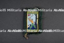 Ensemble d'insignes et de diplômes du Groupement 27 — photo 5