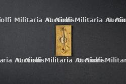 Ensemble d'insignes et de diplômes du Groupement 27 — photo 8