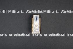 Ensemble d'insignes et de diplômes du Groupement 27 — photo 11