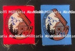 Lot d'insignes du Groupement 28