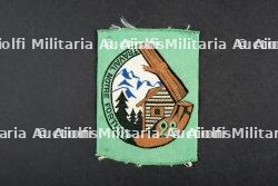 Lot d'insignes du Groupement 28 — miniature 2