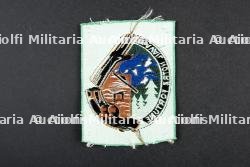 Lot d'insignes du Groupement 28 — miniature 3