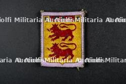 Lot d'insignes du Groupement 30 — miniature 2