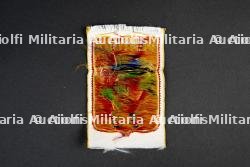 Lot d'insignes du Groupement 33 — miniature 3