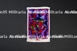Lot d'insignes du Groupement 33 — miniature 5