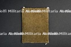 Lot d'insignes du Groupement 33 — miniature 5