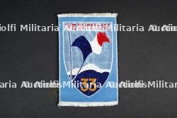 Lot d'insignes du Groupement 33 — miniature 2