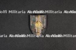 Lot d'insignes du Groupement 37 — photo 5