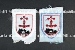 Lot d'insignes du Groupement 37