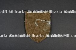 Lot d'insignes du Groupement 37 — miniature 5